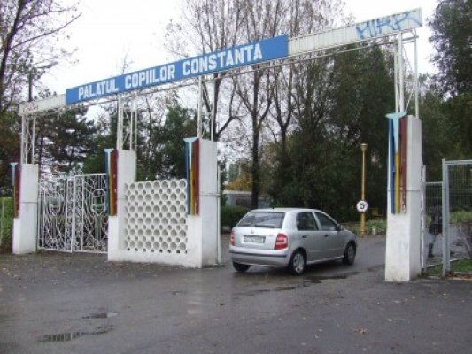 Concurs de creaţie plastică la Palatul Copiilor